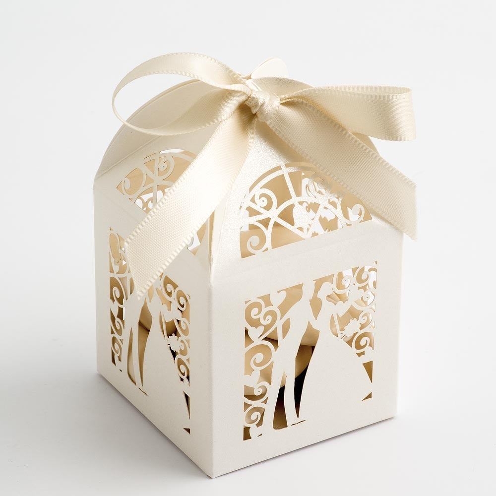 Filigree Bride & Groom Box - Ivory