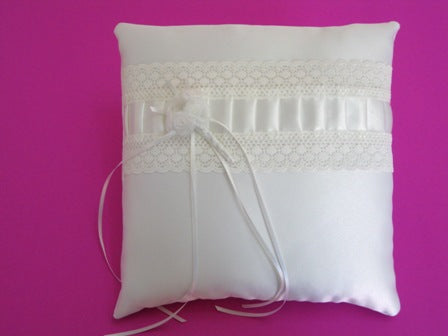 Ring Pillow - Julia (Clearance)